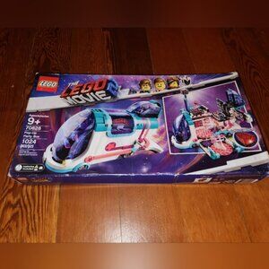 LEGO Movie 2 70828 Pop-Up Party Bus Set - New Unopened
